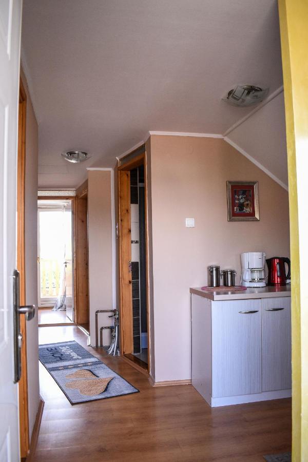 Golden Bis, Apartment